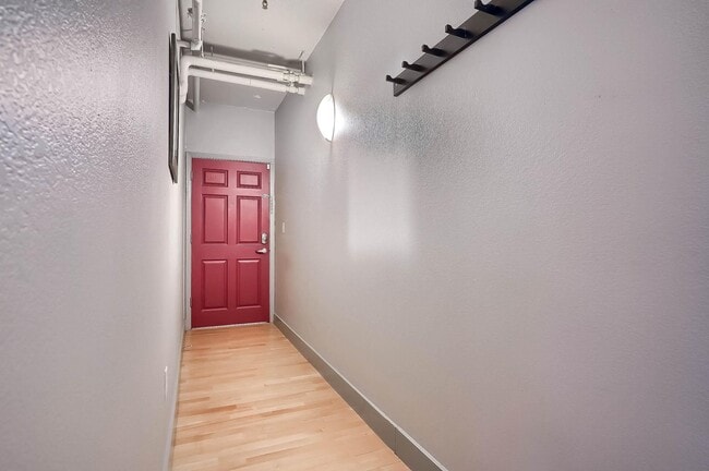 Building Photo - 444 17th St