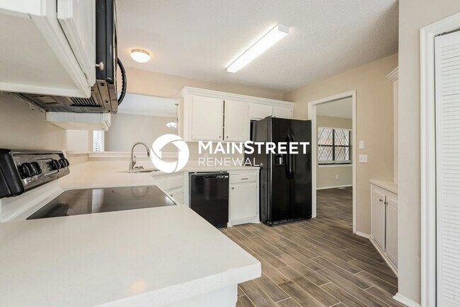 Foto del edificio - 3 Bedroom Pet-Friendly Home in OKLAHOMA CITY, OK with Main Street Renewal