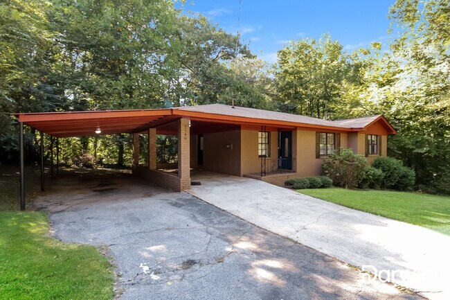 Building Photo - 1140 Vonda Ln Sw, Mableton, GA 30126