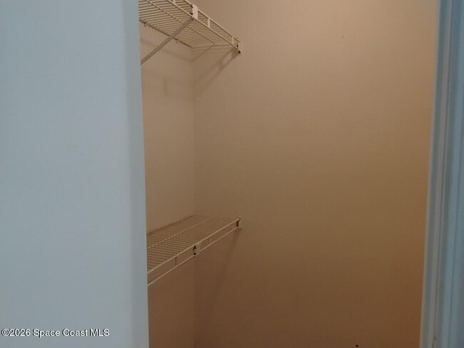 Building Photo - 130 Summer Pl