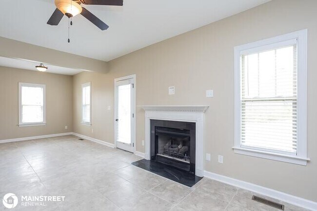 Foto del edificio - 252 Crystal Creek Dr, Clayton, NC 27520