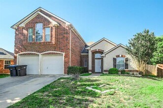 Building Photo - 8664 Lariat Cir