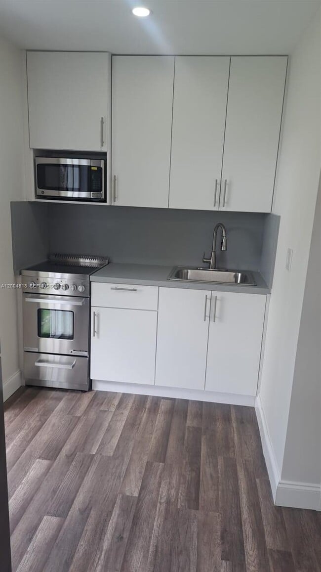 Foto del edificio - 2457 NW 35th St