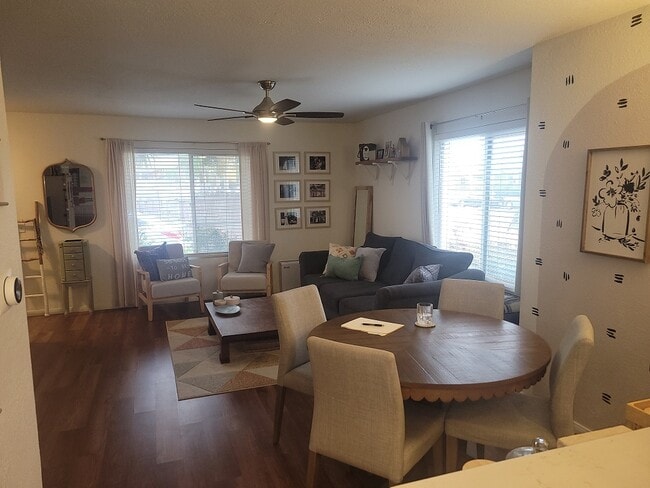 Foto del edificio - 4459 Clairemont Dr