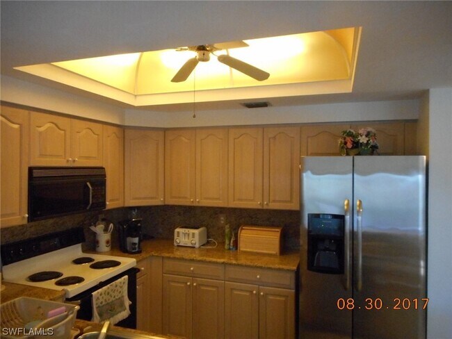 Foto del edificio - 6770 Pelican Bay Blvd