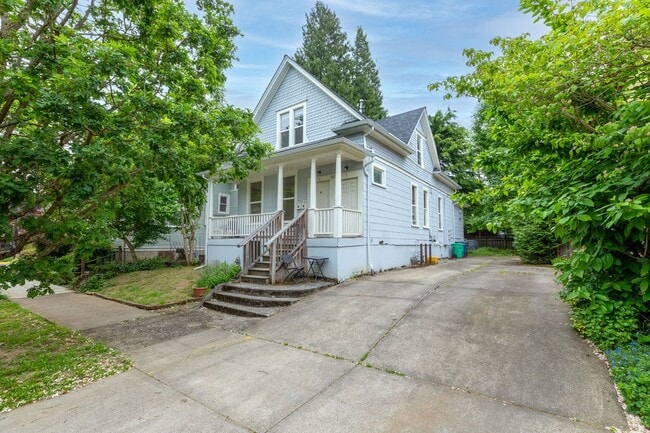 Photo - 714 SE 19th Ave Apartment
