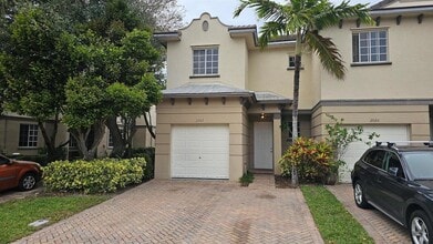 Building Photo - 2022 Island Dr