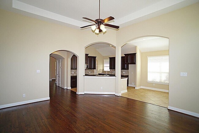 Foto del edificio - 24610 Wild Oak Lake Dr