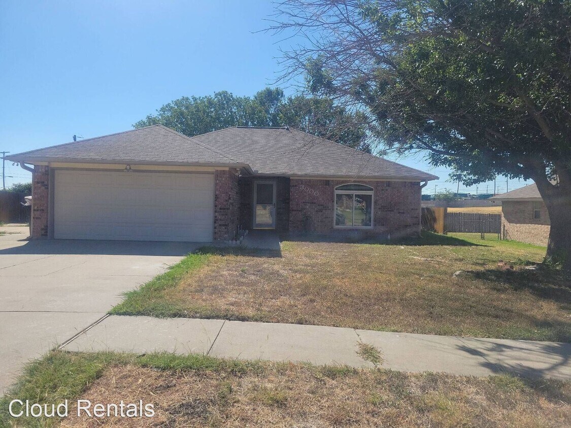 Primary Photo - 3 br, 2 bath House - 3000 BOYDSTUN LOOP