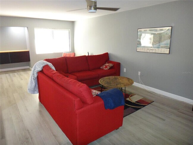 Foto del edificio - 2746 Orchid Oaks Dr