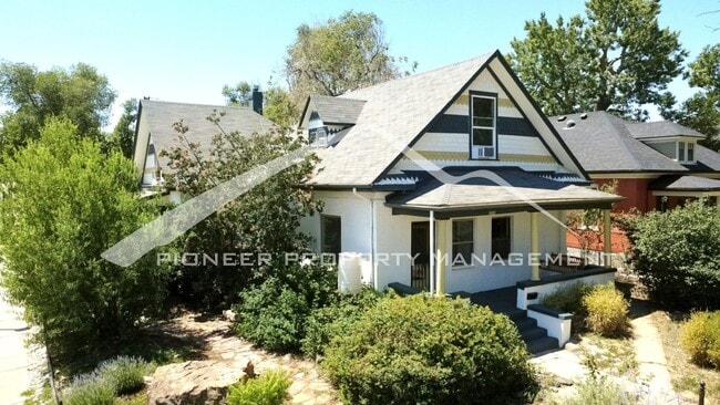 Building Photo - 2503 Benton St