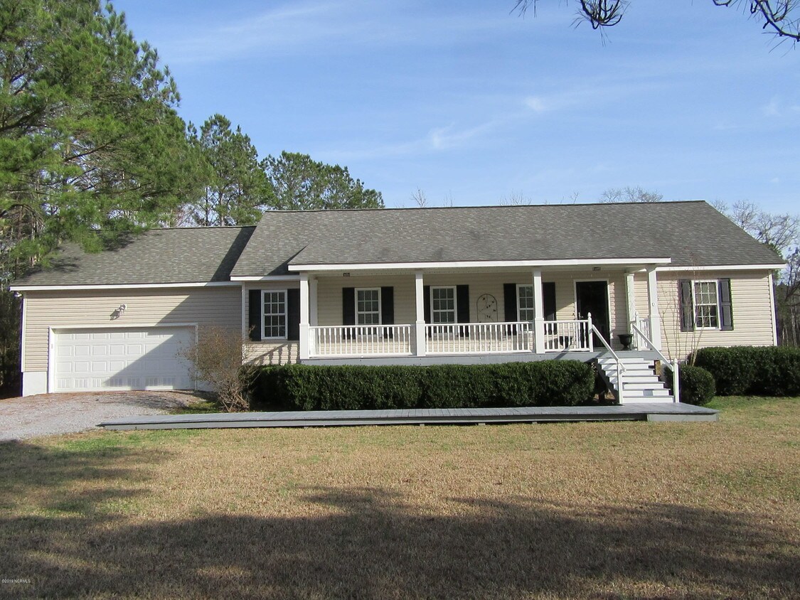 Foto principal - 9329 Doris Dr
