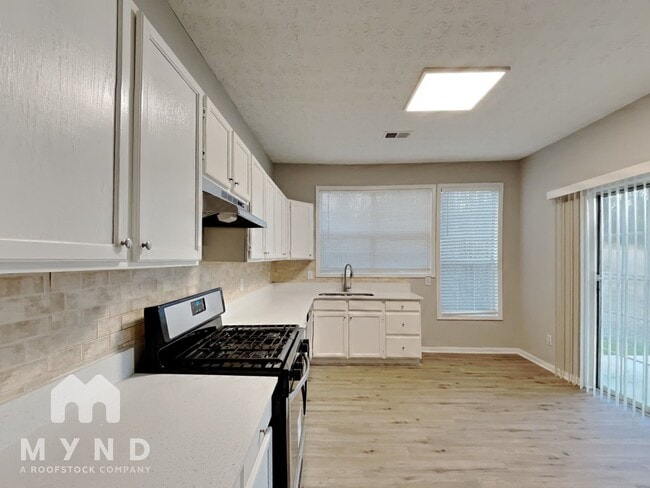 Building Photo - 2587 Riverwood Spring