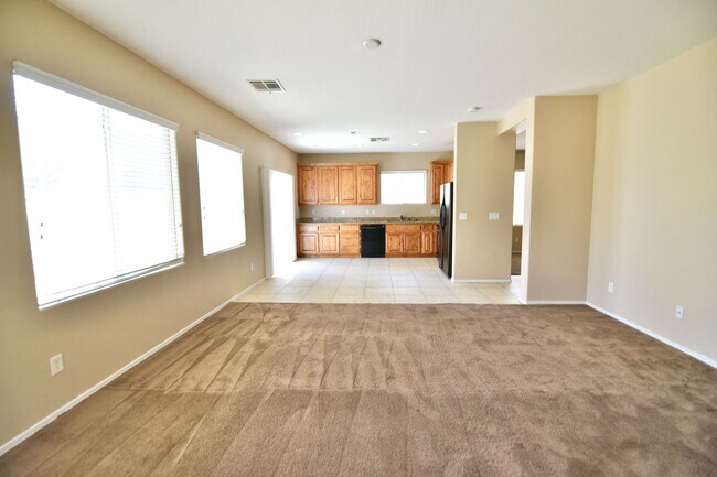 Foto del edificio - Beautiful 4BED/3BATH/CAR home located in SW Las Vegas! -Enjoy Rent-Free Holidays!