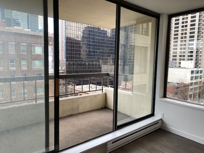 Foto del edificio - Belltown Condo- Newly renovated one bedroom 9th floor