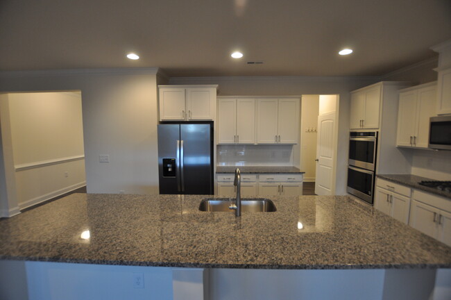 Building Photo - 525 Wayland Grove Ln