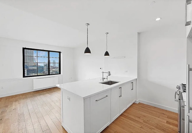 Photo - 27-21 44th Dr Apartment