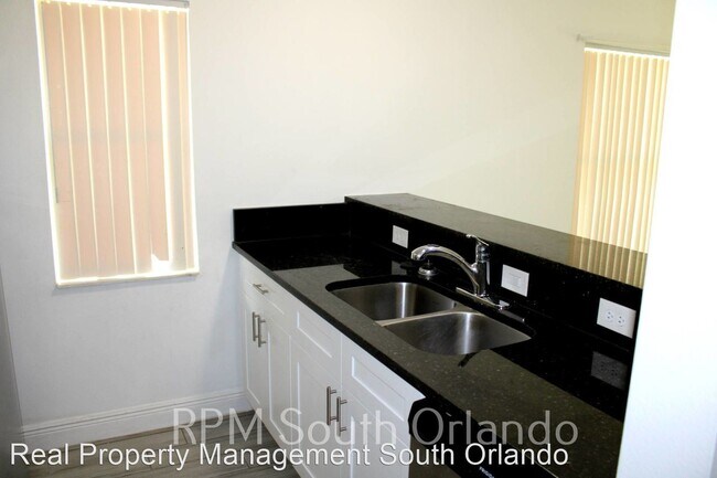 Building Photo - 3 br, 2 bath House - 4919 Steyr St