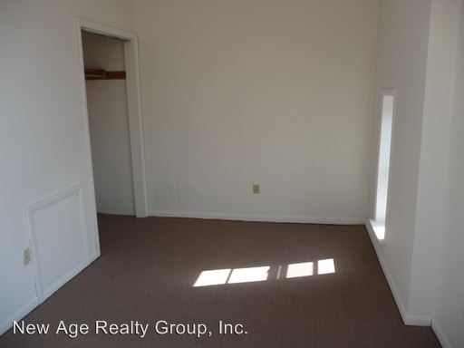 Foto del edificio - 3300 Spring Garden St