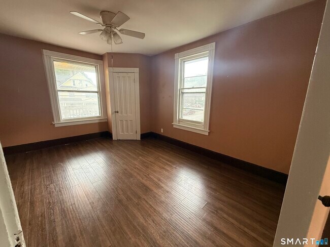 Foto del edificio - 510-512 Prospect St