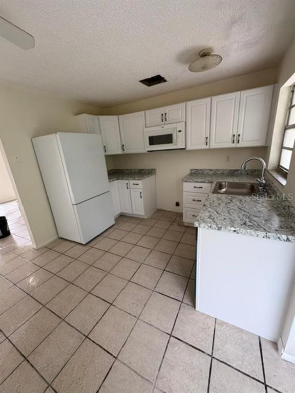 Foto del edificio - 7238 Exemplar Dr