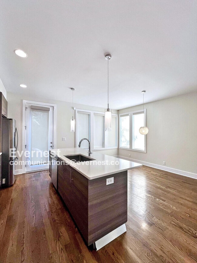 Building Photo - 1804 Cahal Ave