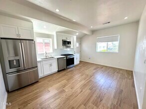 Building Photo - 10942 Nassau Ave