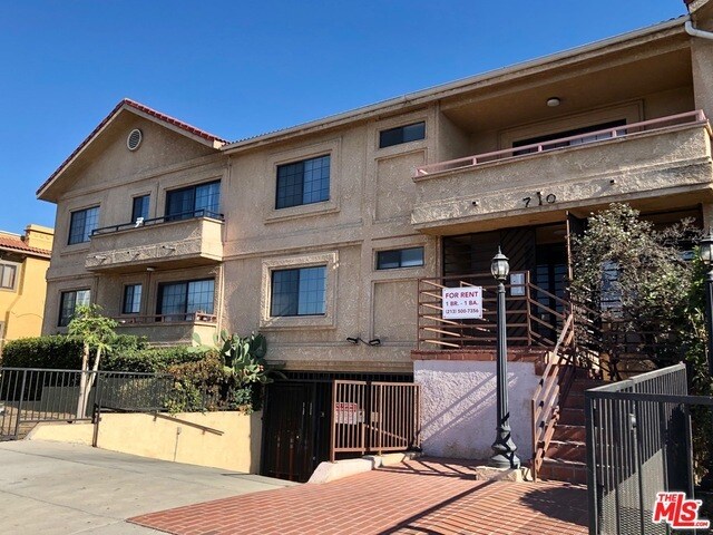 Building Photo - 710 Crenshaw Blvd