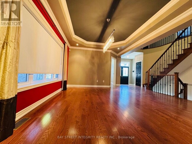 Photo du bâtiment - 2449 Tesla Crescent