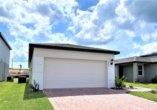 Foto del edificio - 3472 Monaco Ln