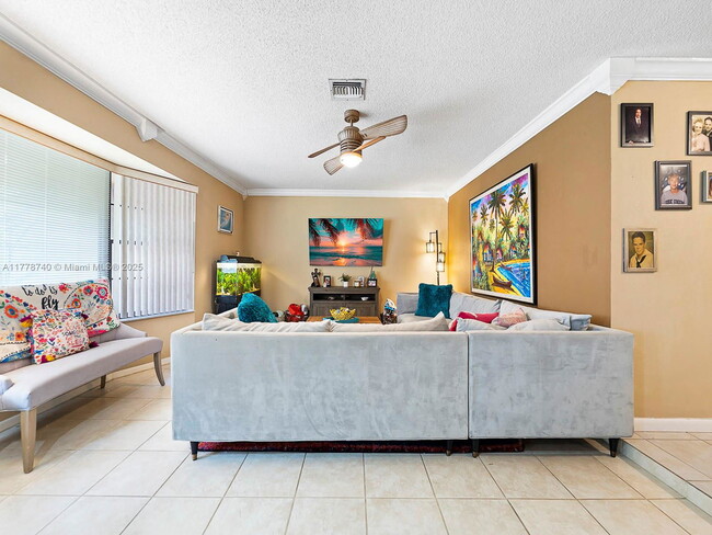 Building Photo - Southwest 104th Avenue, Cooper City, FL 33...