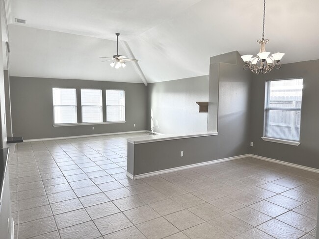 Building Photo - 2533 Wool Dr