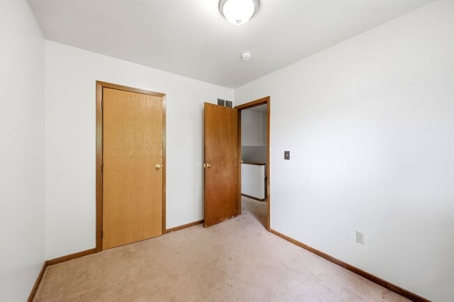 Building Photo - 1577 Briarwood Ave