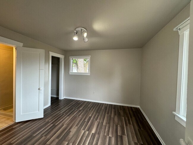 Building Photo - Non-Refundable & Security Deposit Total: $...