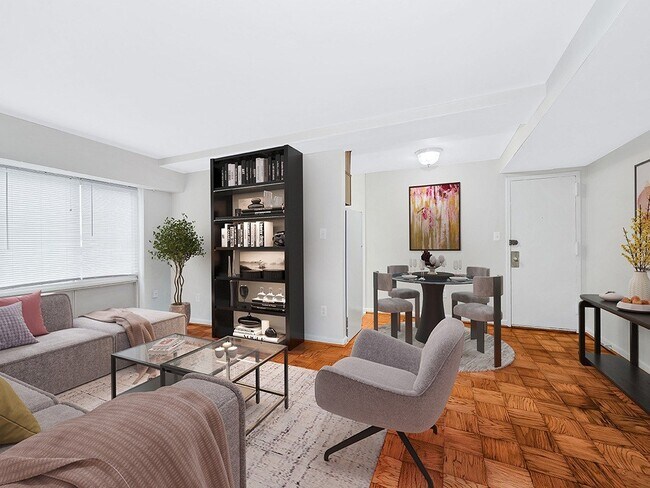 Foto del edificio - River East-Fairlawn Gardens