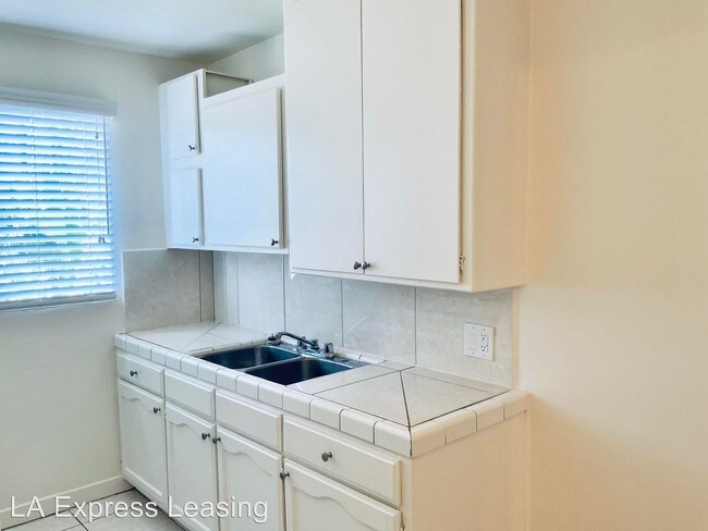 Foto del edificio - 625 W 92nd St