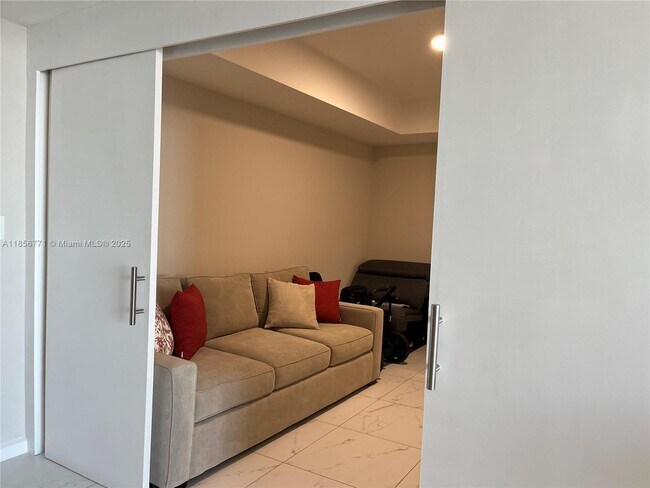 Foto del edificio - 50 Biscayne Blvd