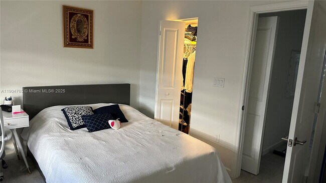 Foto del edificio - 23420 SW 127th Pl