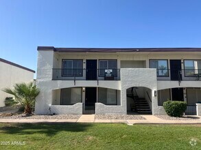 Building Photo - 240 Old Litchfield Rd