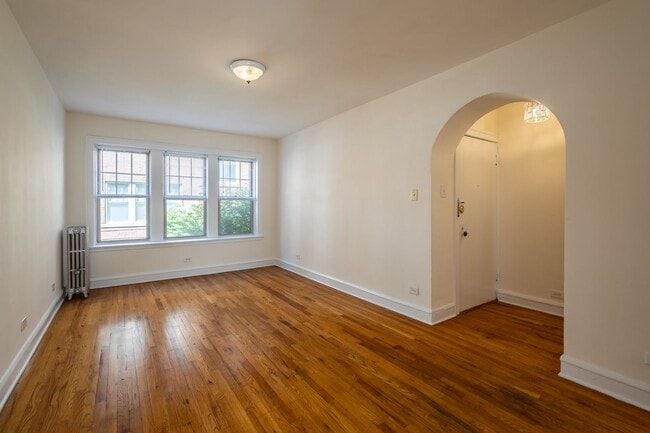 Building Photo - 2607 N Lamon Ave