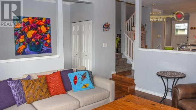 Photo du bâtiment - 240-240 E Keith Rd
