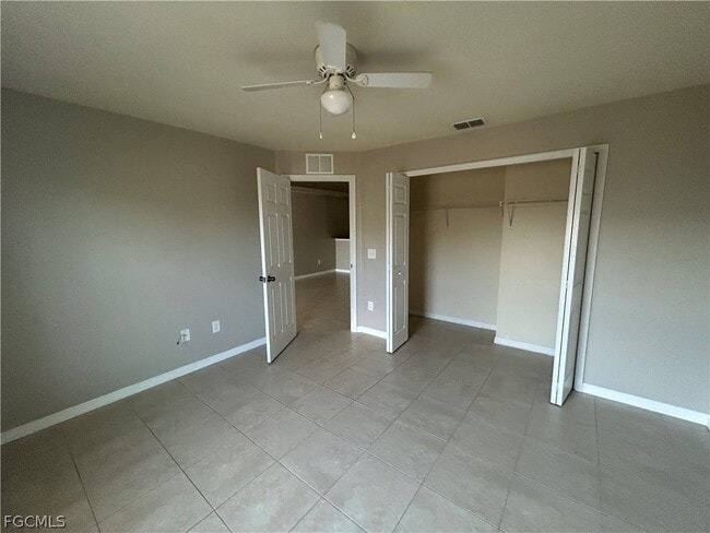 Foto del edificio - 527 SE 6th Pl