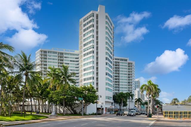 Foto del edificio - 7135 Collins Ave