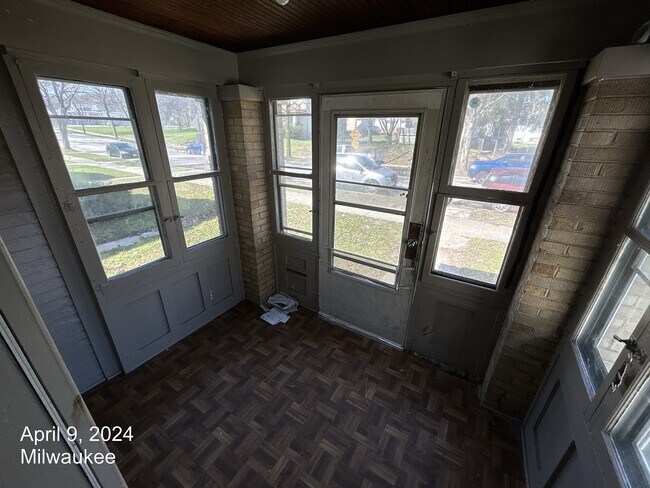 Building Photo - 2634 N 56th St