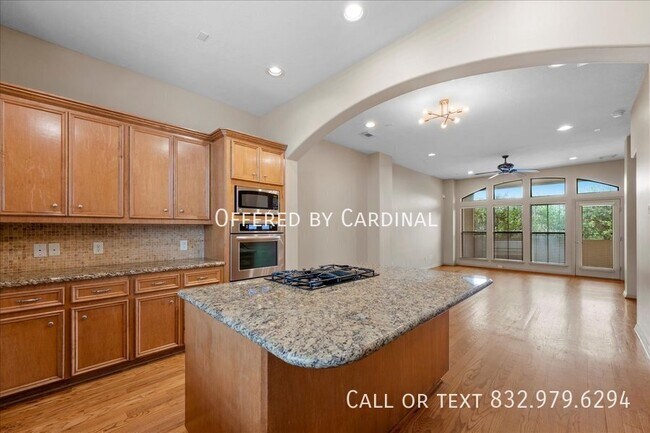 Photo - 3417 Home St