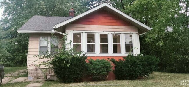 Foto del edificio - 2414 Mallery St