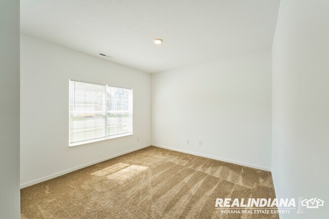 Building Photo - 5151 Bramwell Ln