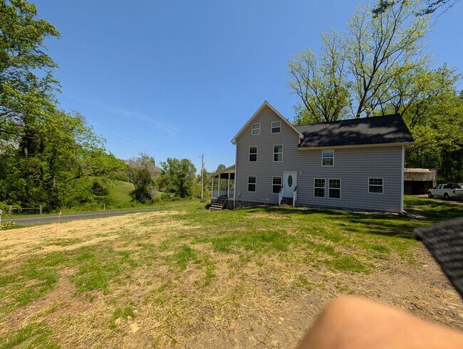 Foto del edificio - 1222 Stafford Rd