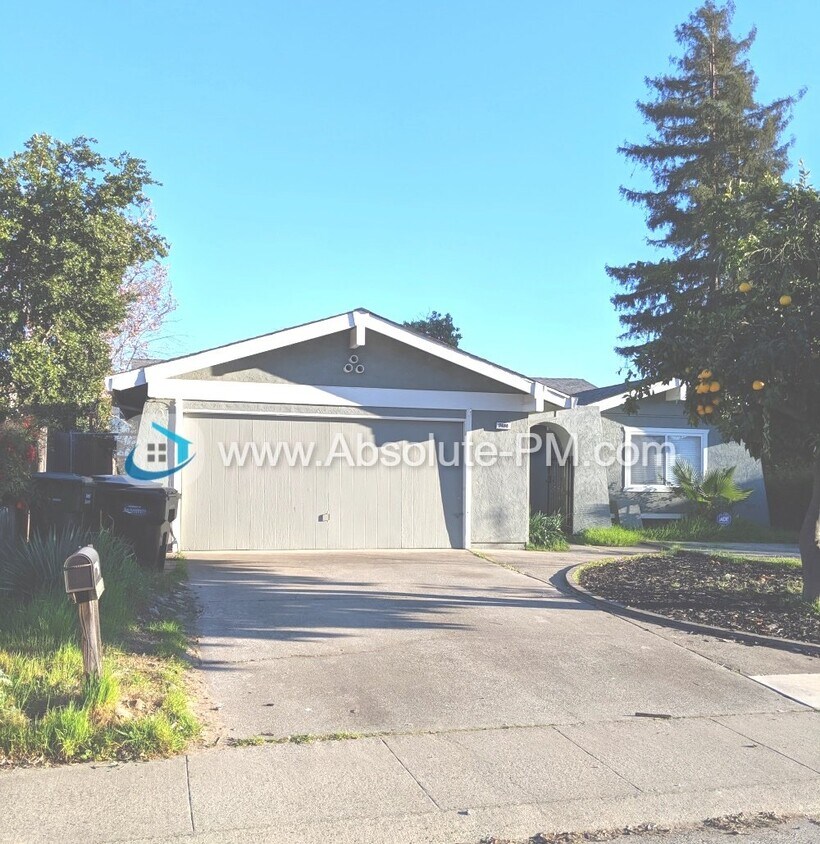 9484 Alcosta Way, Sacramento, CA 95827 Room for Rent in Sacramento