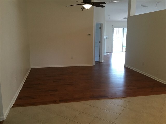 Building Photo - 1236 Ardmore St